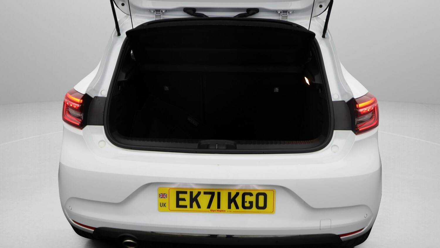 Used Renault Clio 2021 for sale - 77708516: Photo 17