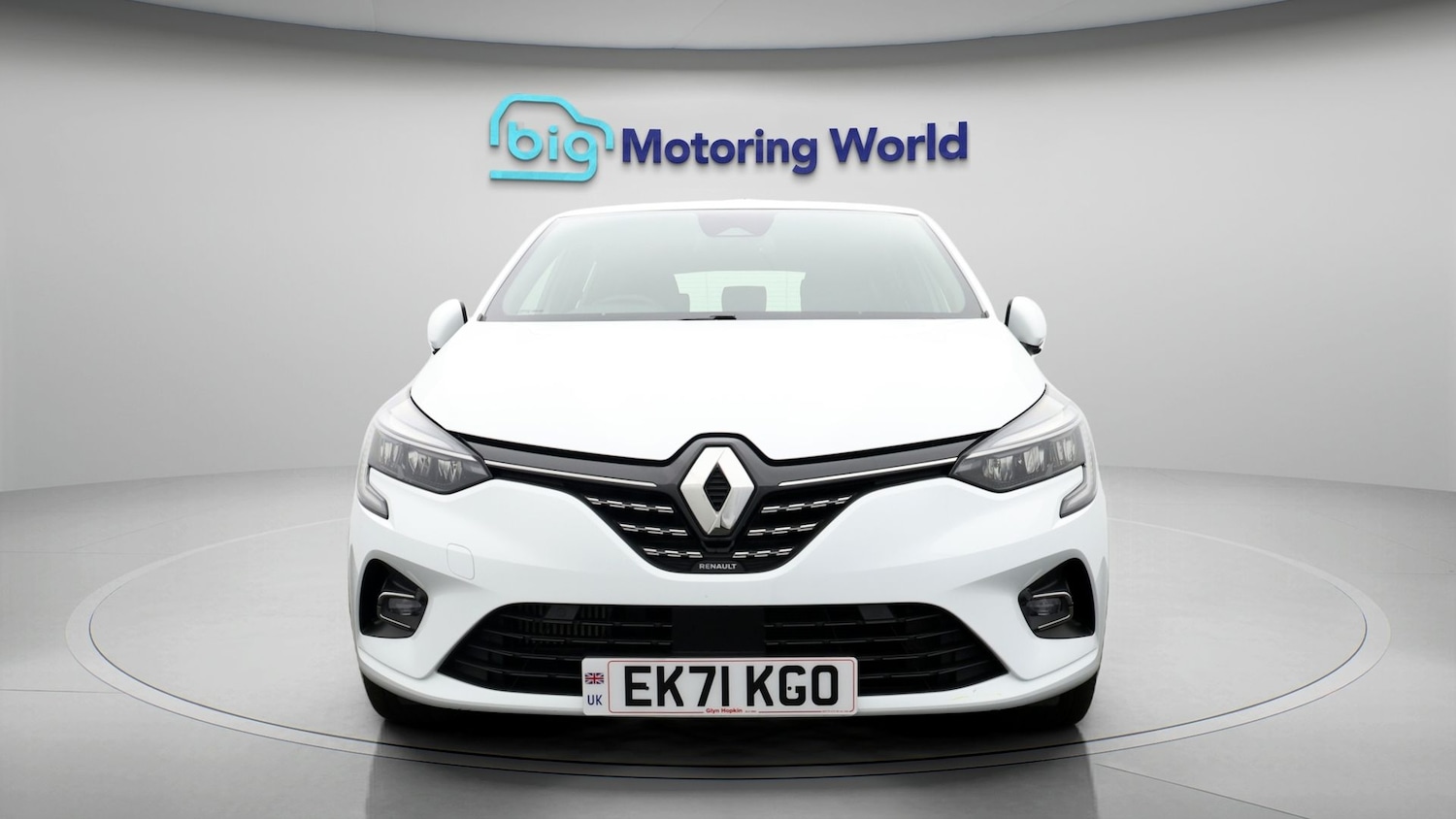 Used Renault Clio 2021 for sale - 77708516: Photo 2