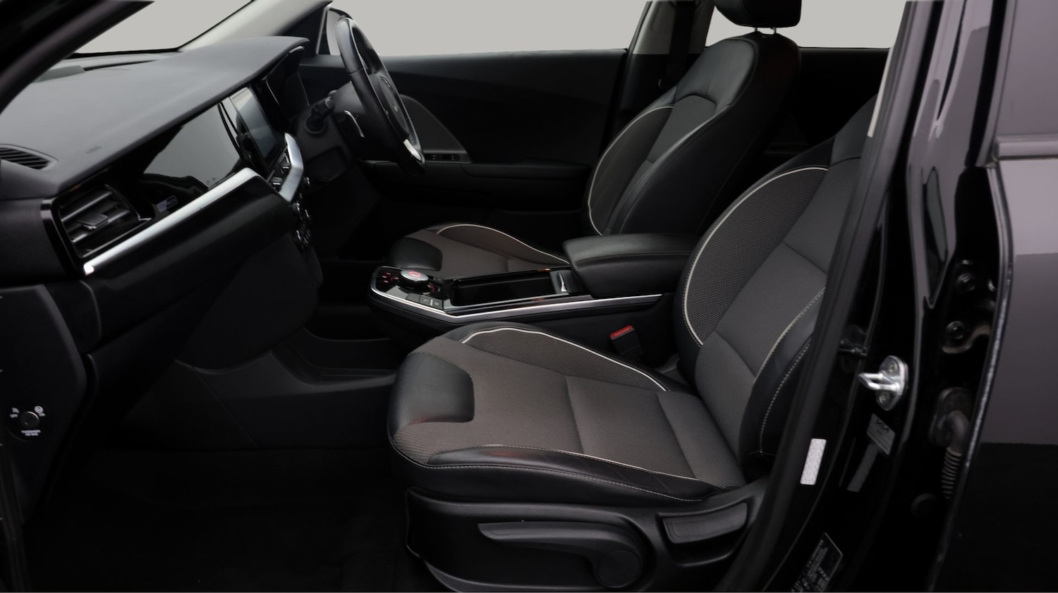 Used Kia Niro 2021 for sale - 77650400: Photo 14