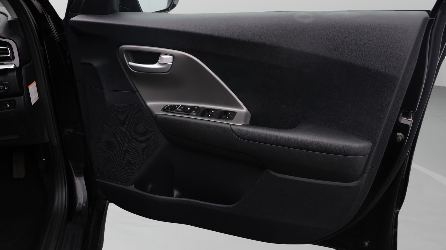 Used Kia Niro 2021 for sale - 77650400: Photo 15