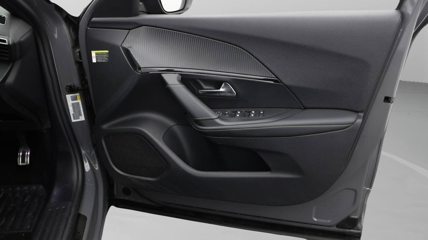 Used Peugeot 2008 2023 for sale - 76645623: Photo 16