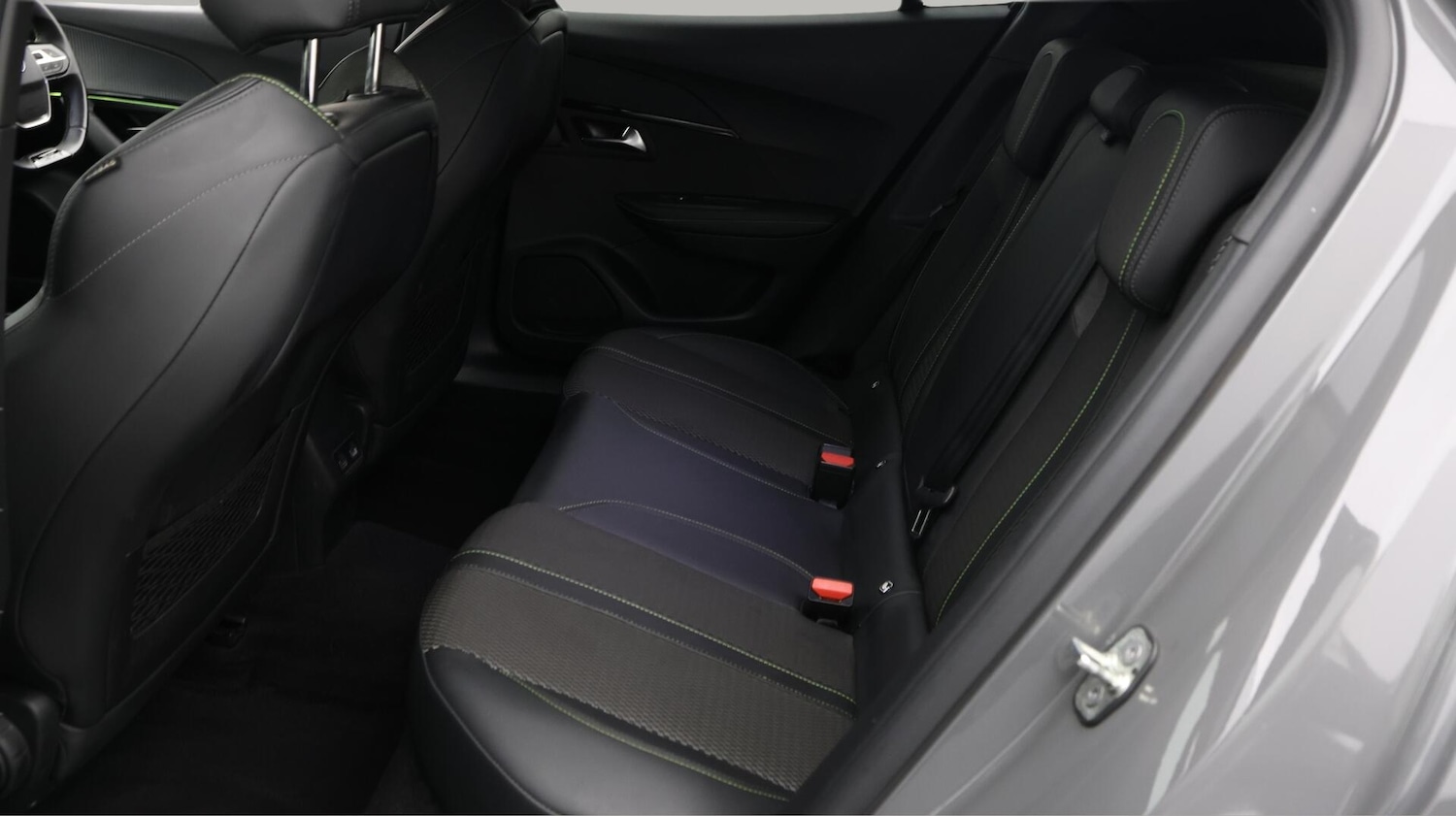 Used Peugeot 2008 2023 for sale - 76645623: Photo 17