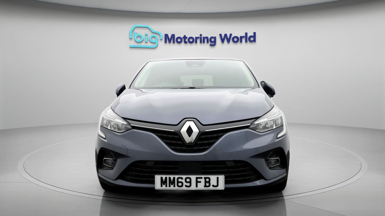 Used Renault Clio 2019 for sale - 77610215: Photo 2