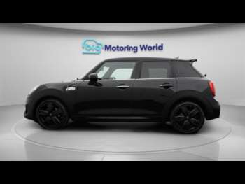 Used MINI Hatch 2019 for sale - 74725740: Photo