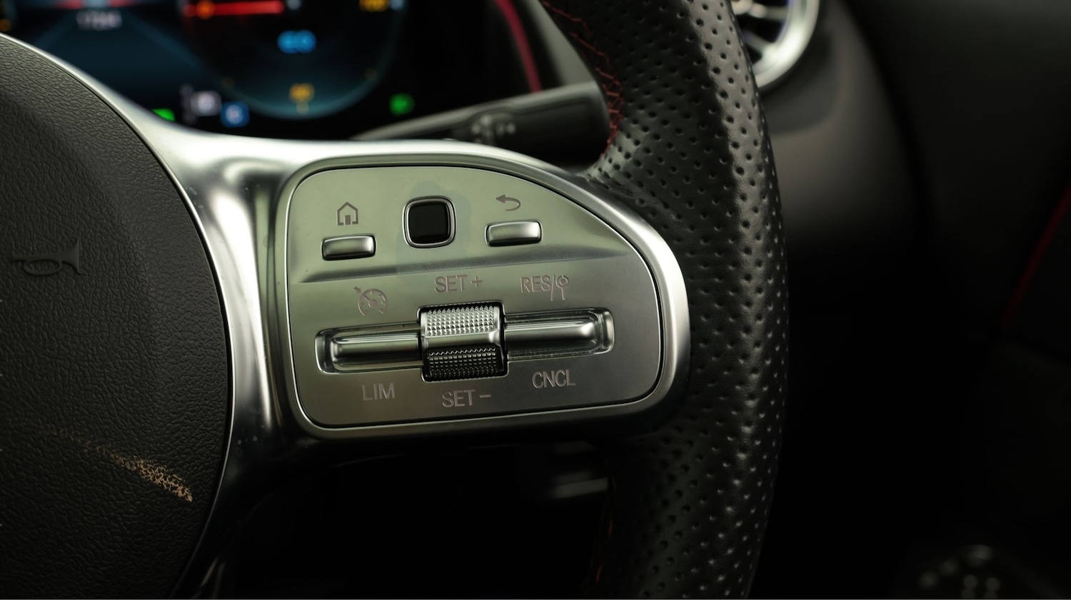 Used Mercedes-Benz EQB 2023 for sale - 77735567: Photo 20