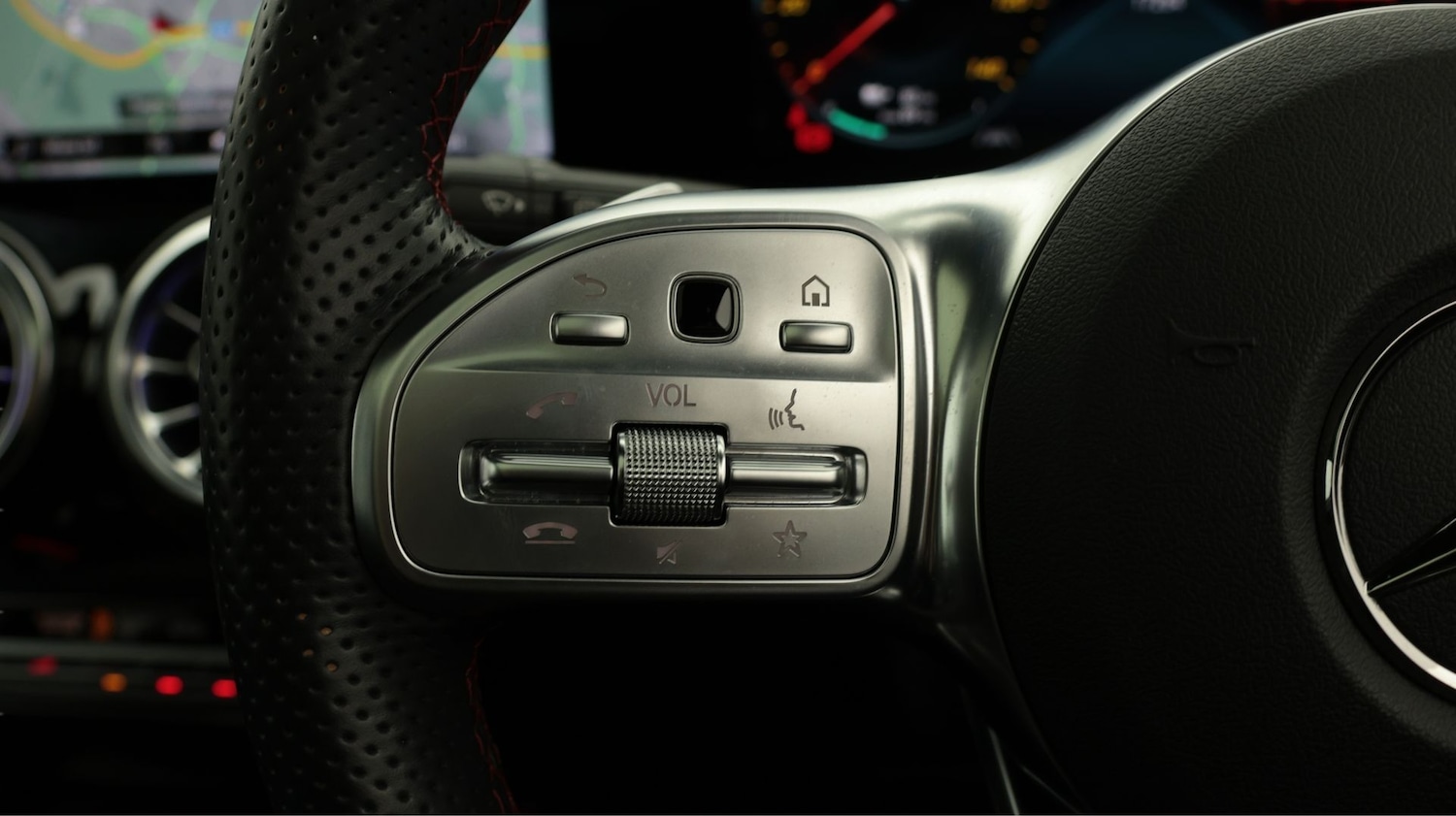 Used Mercedes-Benz EQB 2023 for sale - 77735567: Photo 21