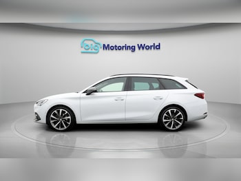 Used SEAT Leon 2023 for sale - 79355620: Photo