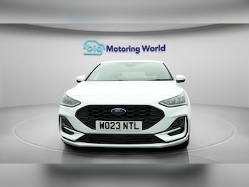 Used Ford Focus 2023 for sale - 76136954: Photo 3