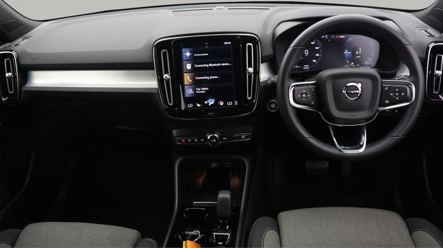 Used Volvo XC40 2023 for sale - 78202199: Photo 13