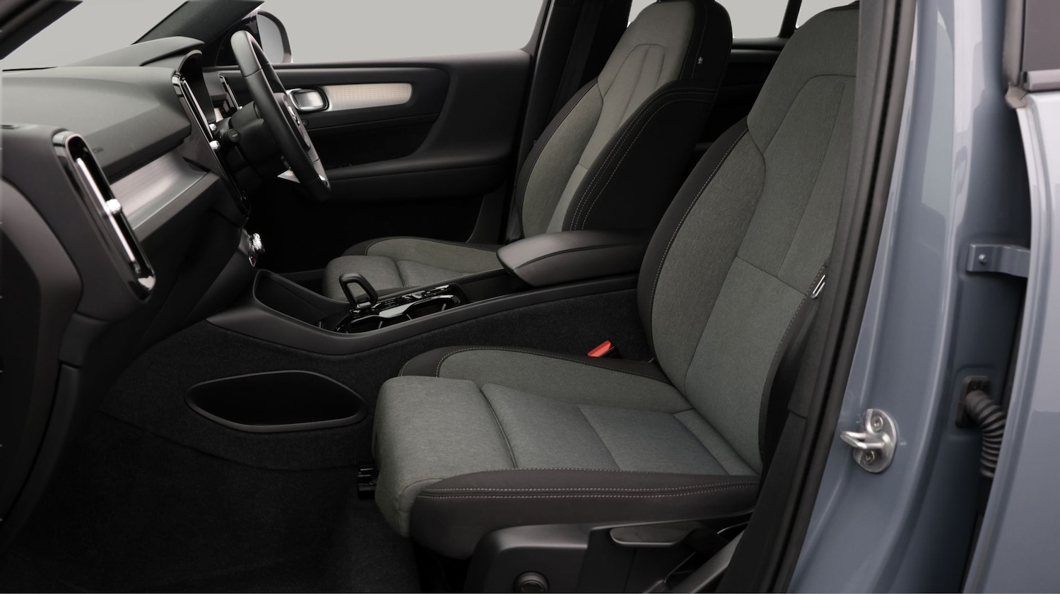 Used Volvo XC40 2023 for sale - 78202199: Photo 14