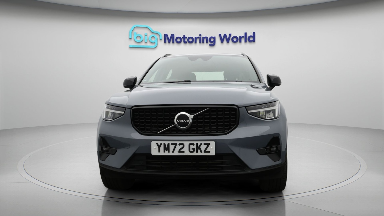 Used Volvo XC40 2023 for sale - 78202199: Photo 2