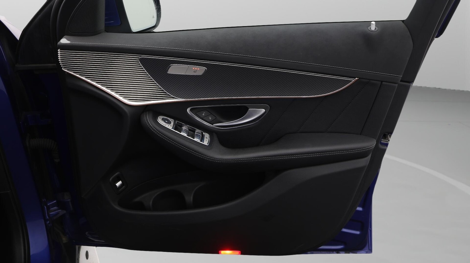 Used Mercedes-Benz EQC 2022 for sale - 76381036: Photo 15