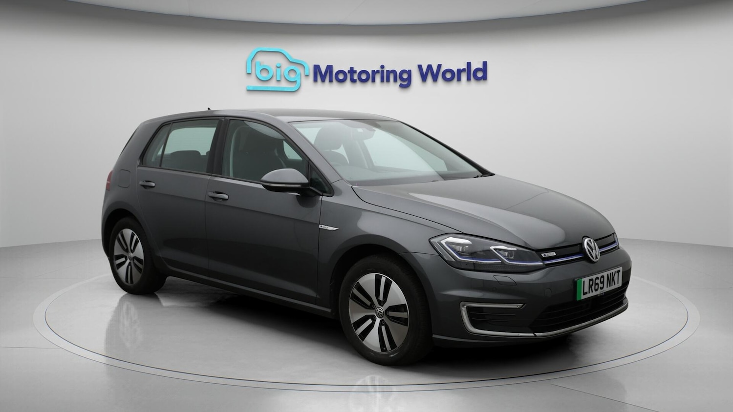 Used Volkswagen Golf 2019 for sale - 76380480: Photo 1