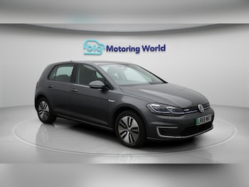 Volkswagen - Golf