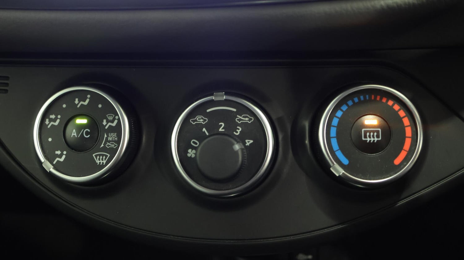 Used Toyota Yaris 2019 for sale - 76381037: Photo 12