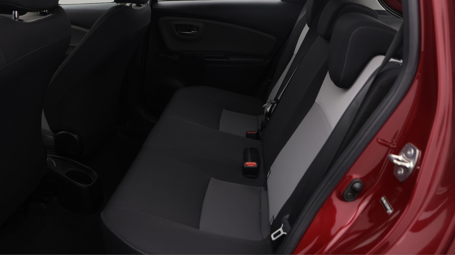 Used Toyota Yaris 2019 for sale - 76381037: Photo 16