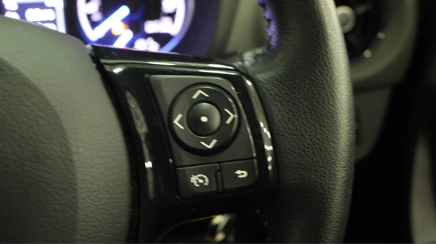 Used Toyota Yaris 2019 for sale - 76381037: Photo 23