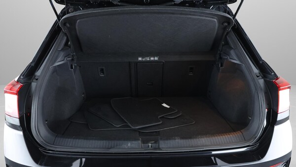 Used Volkswagen T-Roc 2020 for sale - 76072119: Photo 18