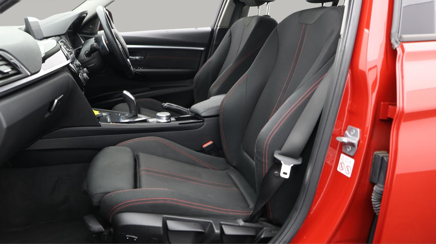 Used BMW 3 Series 2018 for sale - 76715454: Photo 15