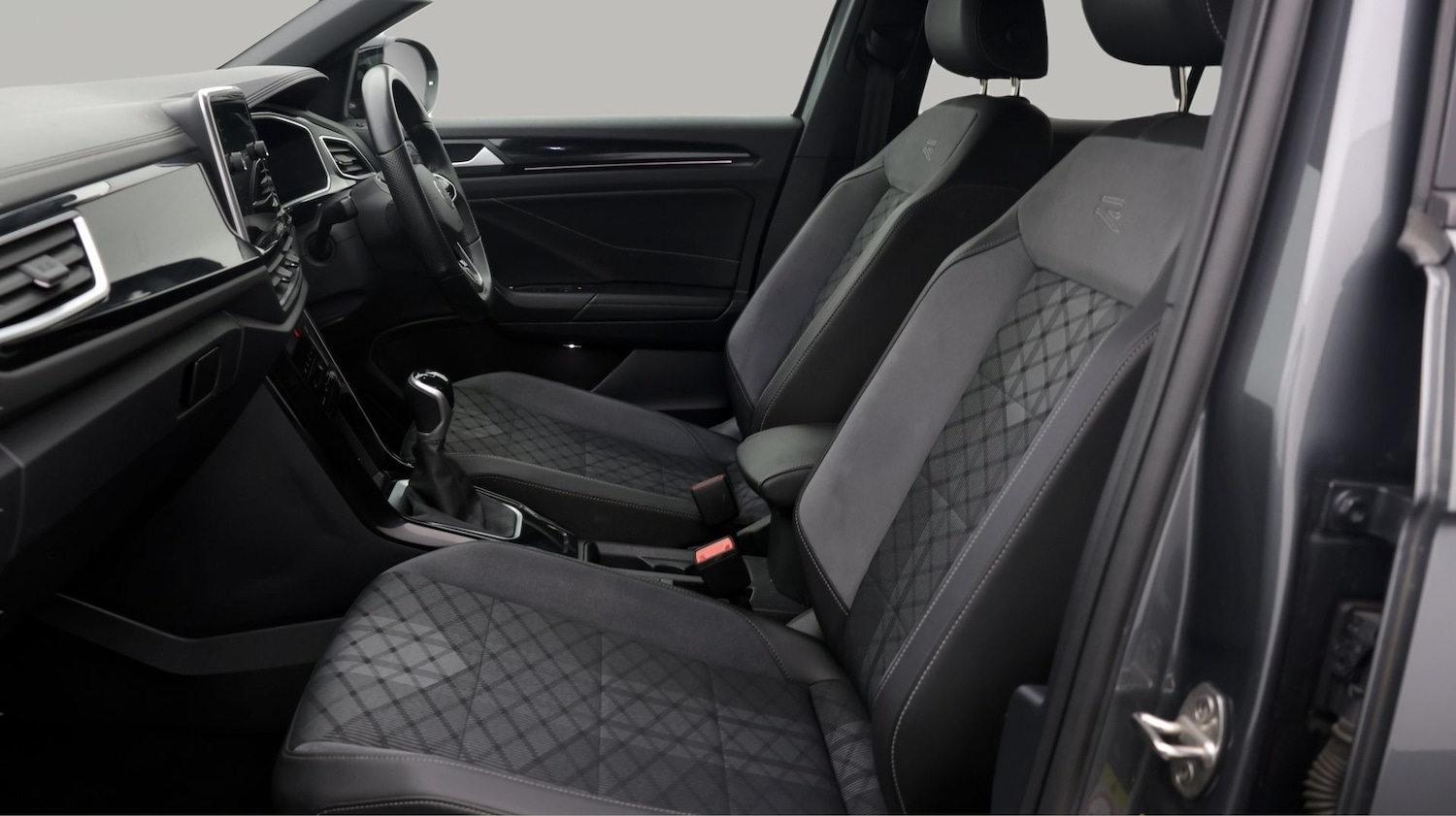 Used Volkswagen T-Roc 2023 for sale - 78123855: Photo 14