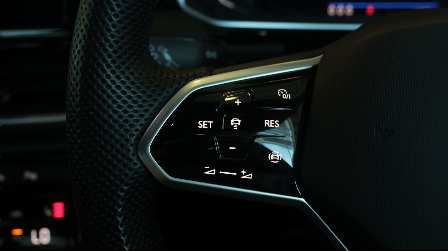 Used Volkswagen T-Roc 2023 for sale - 78123855: Photo 23