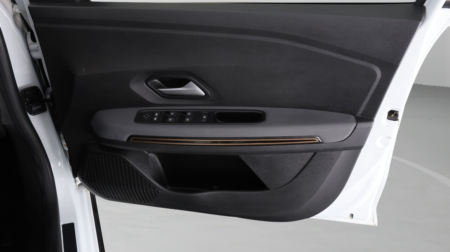 Used Dacia Sandero Stepway 2023 for sale - 77528789: Photo 15