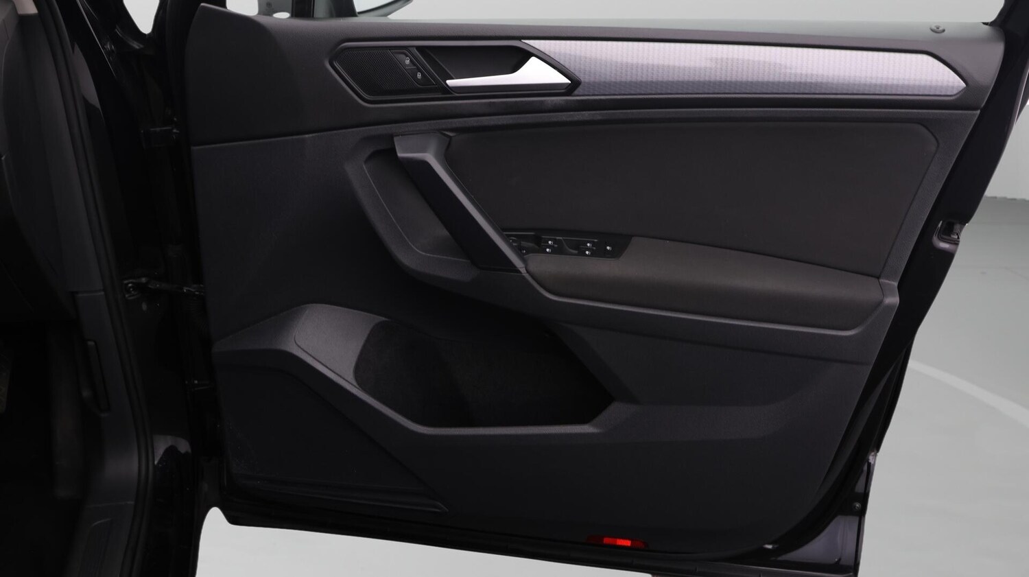 Used Volkswagen Tiguan 2022 for sale - 76572686: Photo 16