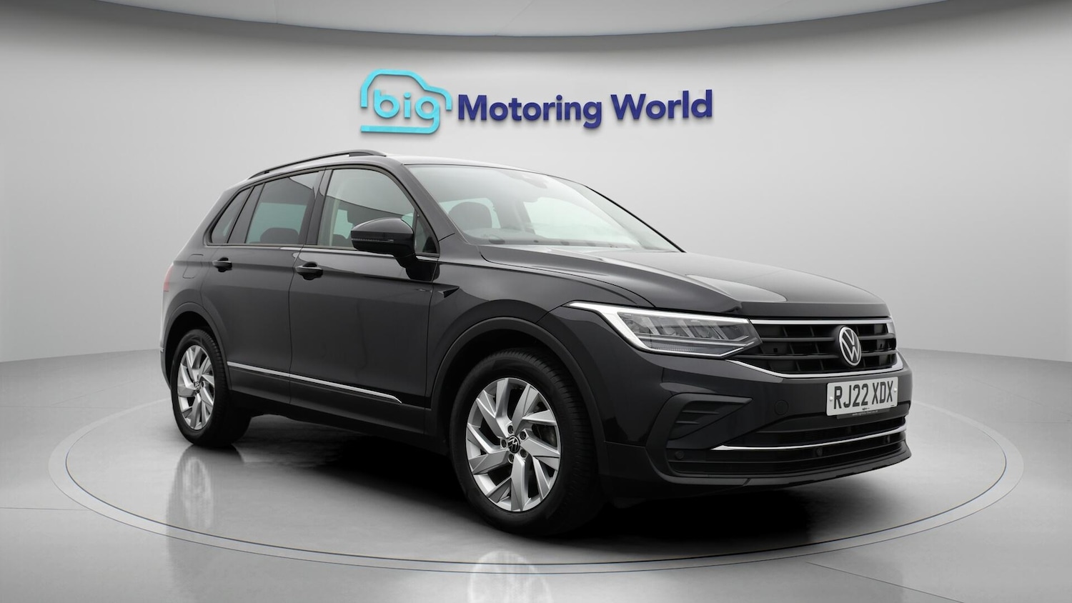Used Volkswagen Tiguan 2022 for sale - 76572686: Photo 2
