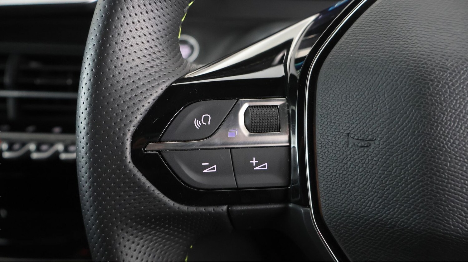 Used Peugeot 208 2023 for sale - 77445634: Photo 21