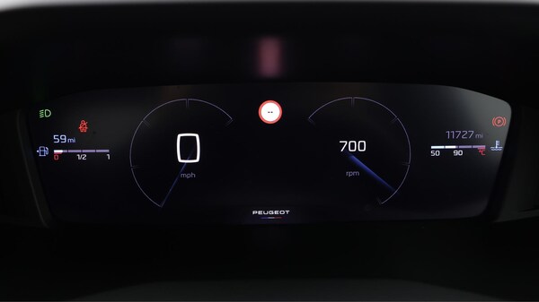 Used Peugeot 2008 2024 for sale - 76259724: Photo 11