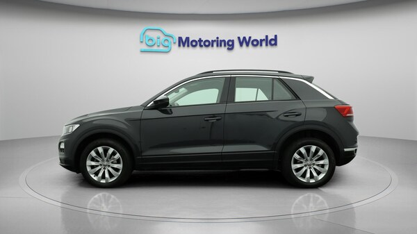 Used Volkswagen T-Roc 2020 for sale - 76307280: Photo 5
