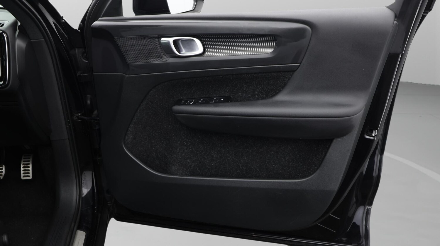 Used Volvo XC40 2020 for sale - 76561025: Photo 16