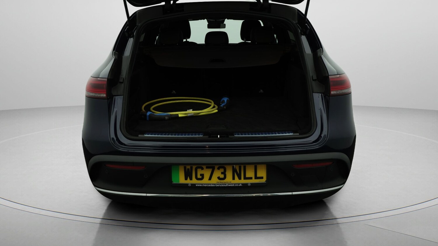 Used Mercedes-Benz EQC 2023 for sale - 77992842: Photo 17