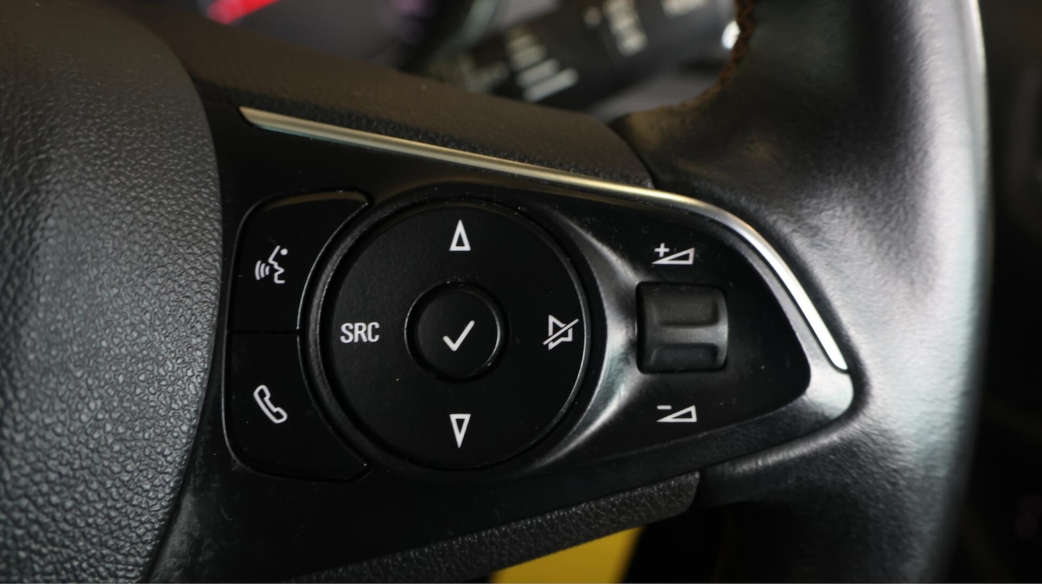 Used Vauxhall Crossland X 2018 for sale - 76433049: Photo 24