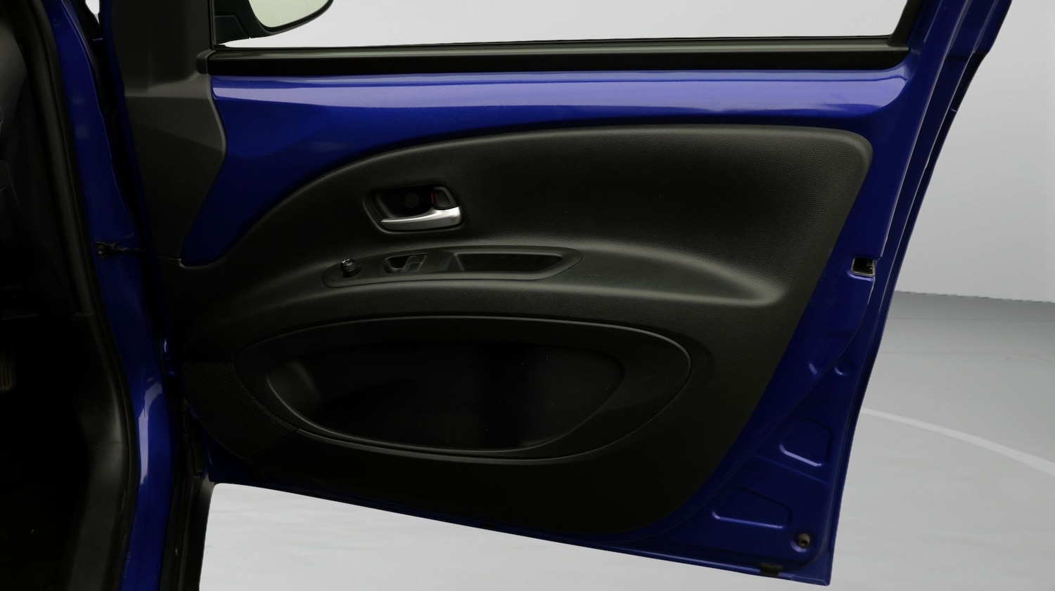 Used Toyota Aygo X 2023 for sale - 77694596: Photo 15