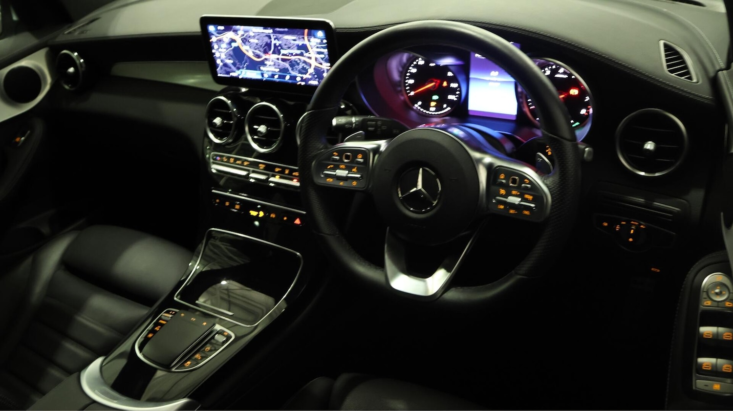 Used Mercedes-Benz GLC 2022 for sale - 76381230: Photo 10