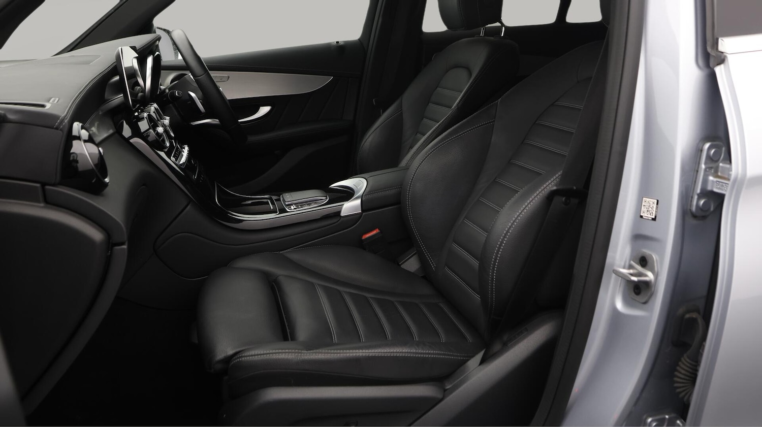 Used Mercedes-Benz GLC 2022 for sale - 76381230: Photo 15