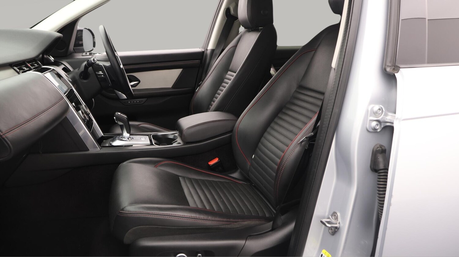 Used Land Rover Discovery Sport 2020 for sale - 76381359: Photo 14