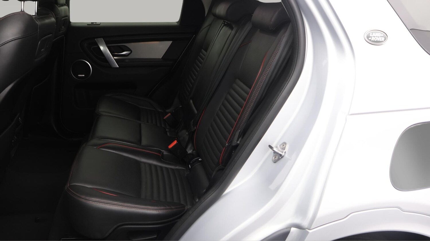 Used Land Rover Discovery Sport 2020 for sale - 76381359: Photo 16