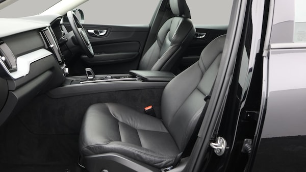 Used Volvo XC60 2022 for sale - 76294775: Photo 15