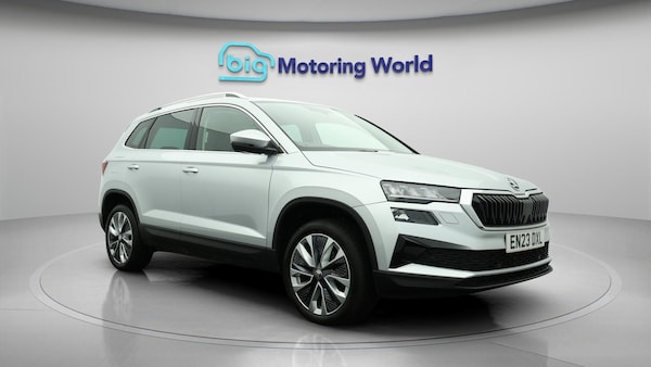 Used Skoda Karoq 2023 for sale - 76179439: Photo 2