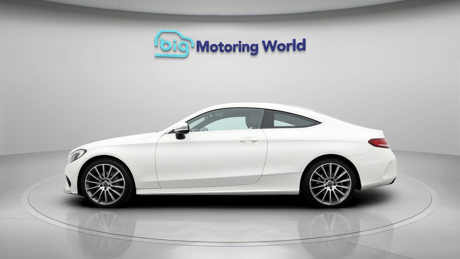 Used Mercedes-Benz C Class 2017 for sale - 77896078: Photo 4