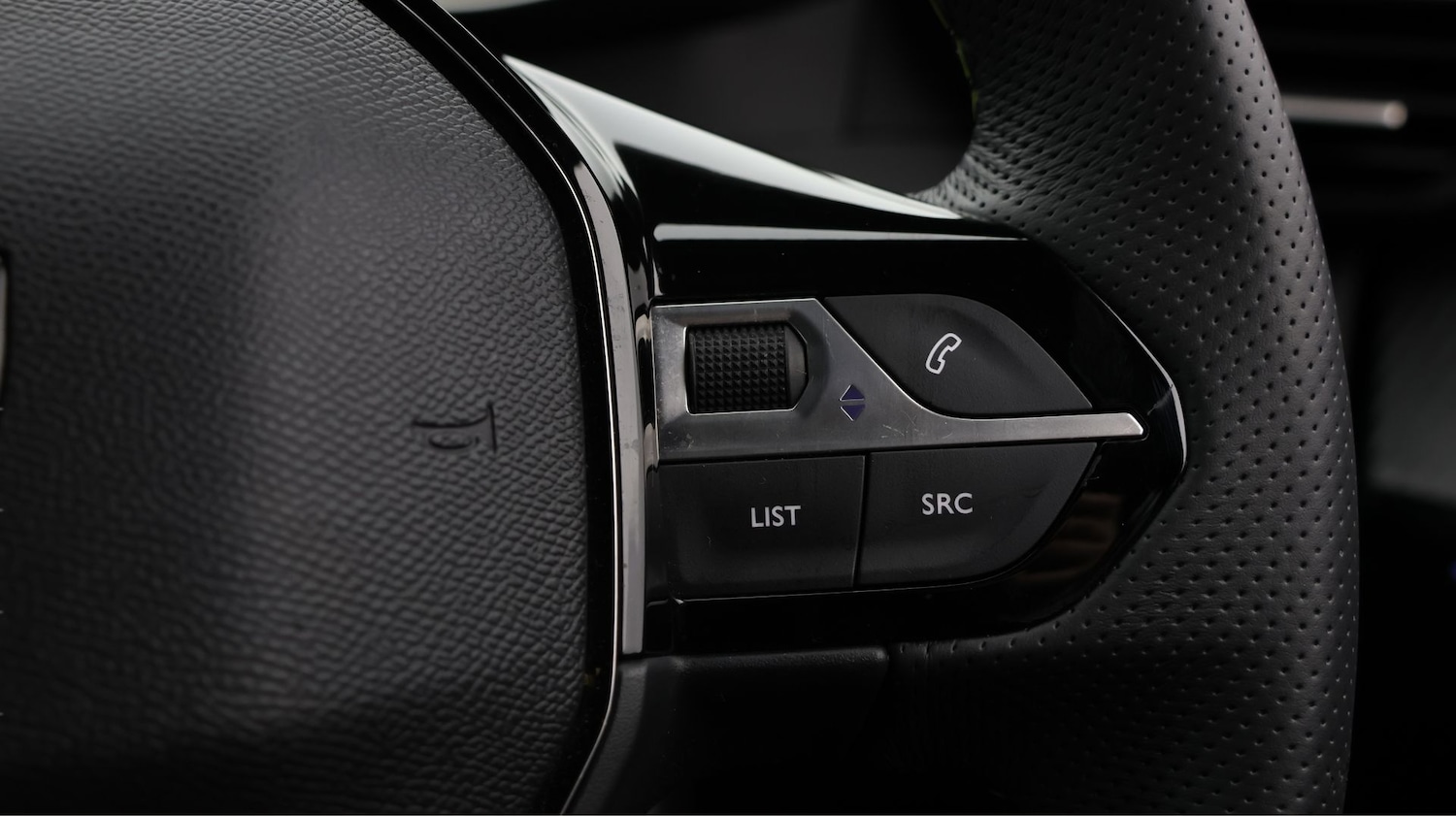 Used Peugeot E-2008 2025 for sale - 77377865: Photo 22