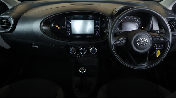 Used Toyota Aygo X 2023 for sale - 76151863: Photo 13