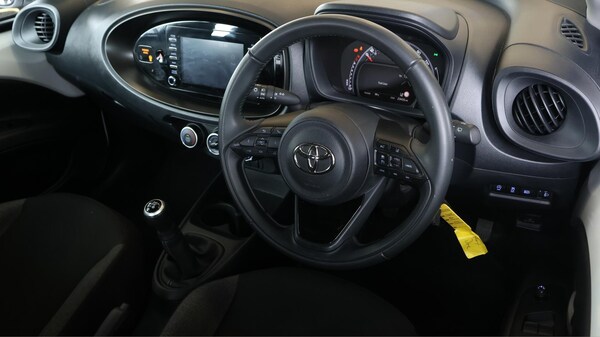 Used Toyota Aygo X 2023 for sale - 76151863: Photo 9