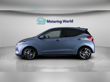 Used Hyundai i10 2023 for sale - 77675512: Photo