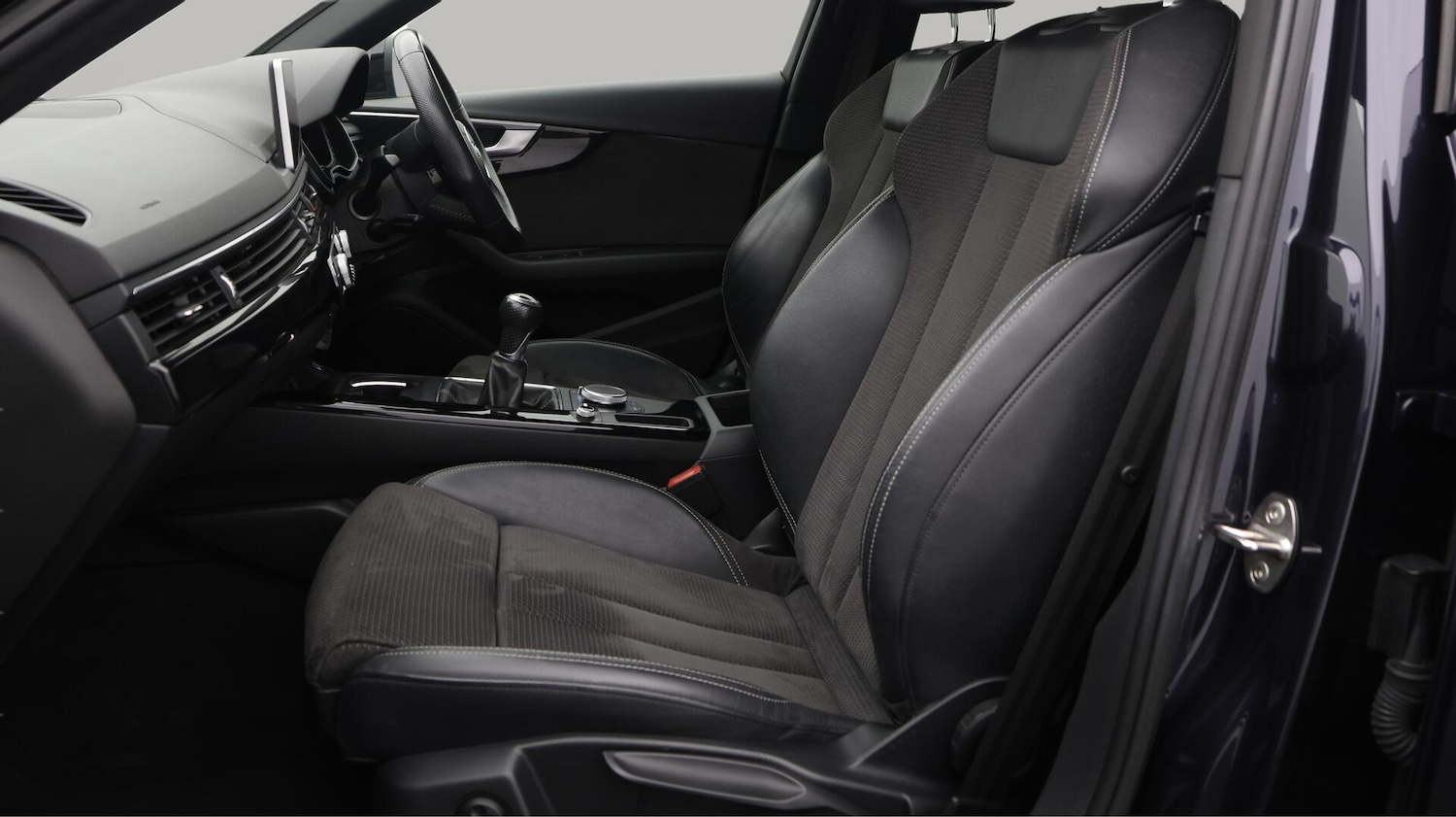 Used Audi A4 2018 for sale - 76562114: Photo 15