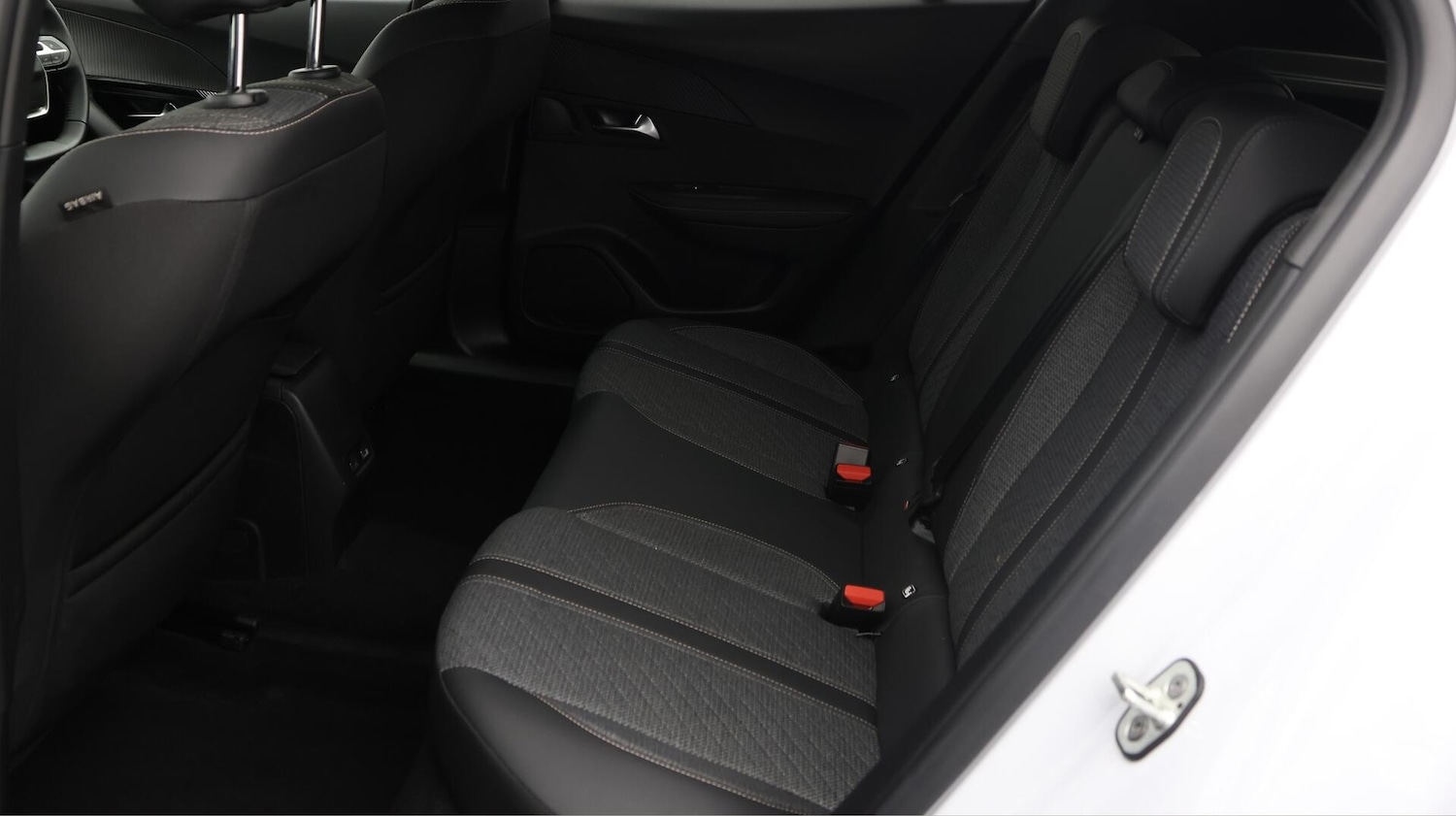 Used Peugeot 2008 2024 for sale - 76122071: Photo 17