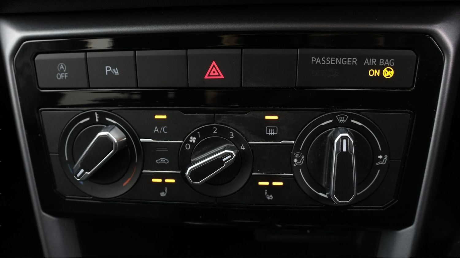 Used Volkswagen T-Cross 2021 for sale - 77413363: Photo 12