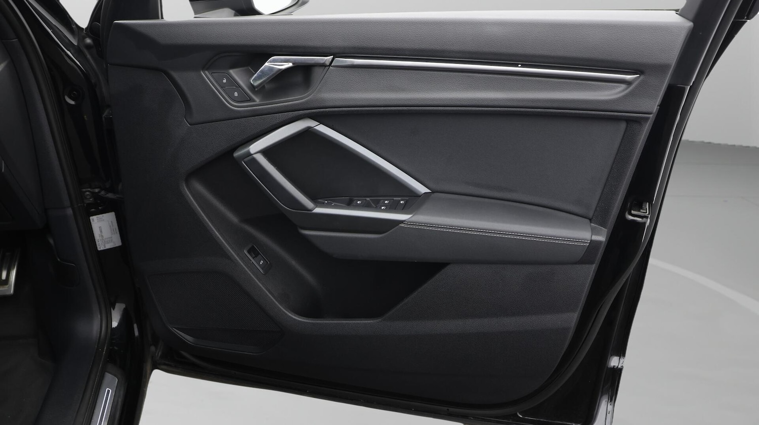 Used Audi Q3 2023 for sale - 76657646: Photo 16